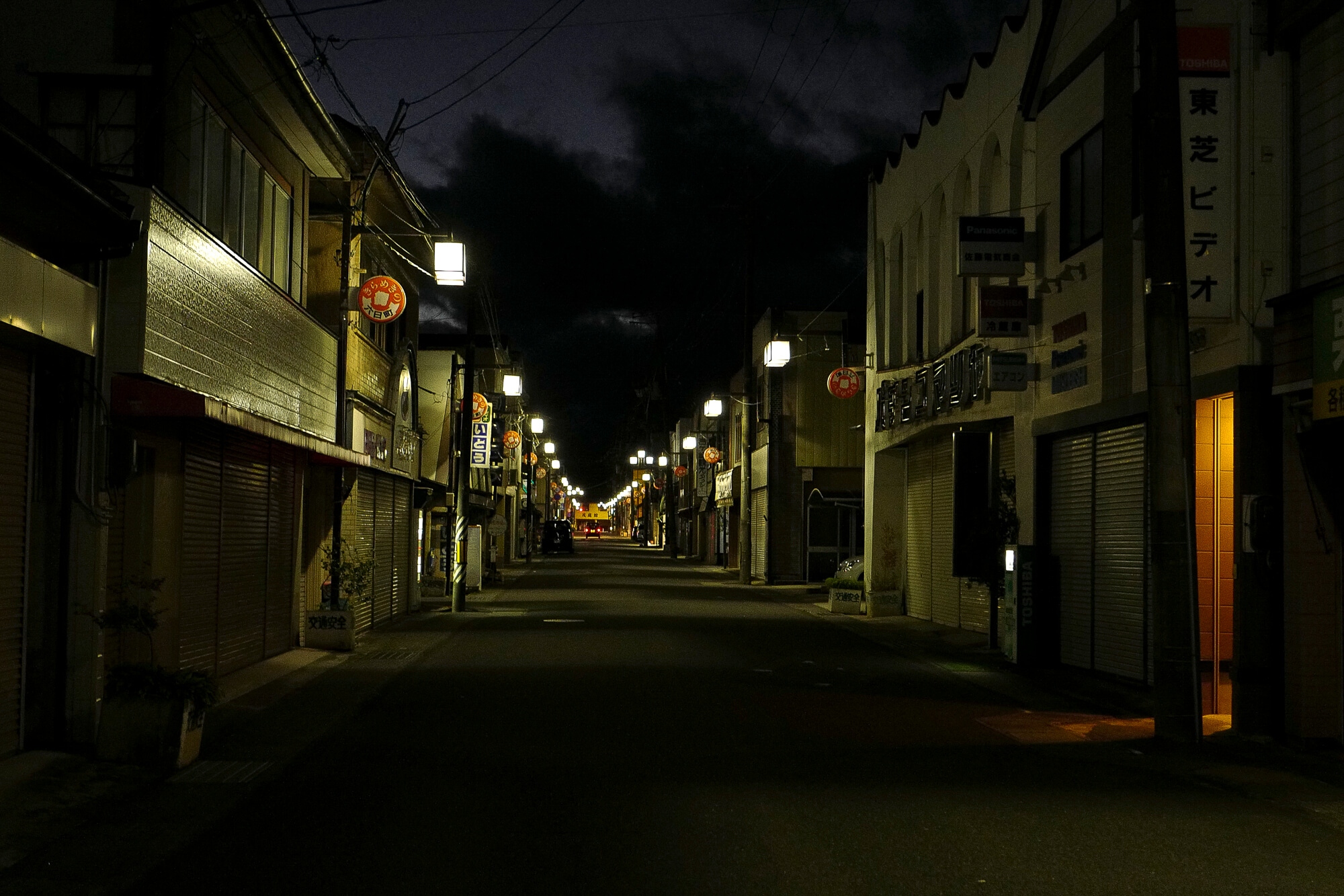 店を出たら外は真っ暗